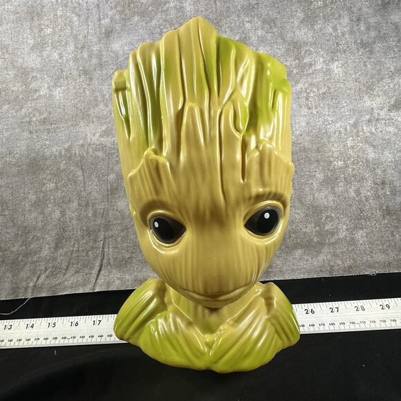 Marvel Guardians of the Galaxy Vol 2 Groot Popcorn Bucket Theater Exclusive - Picture 1 of 4